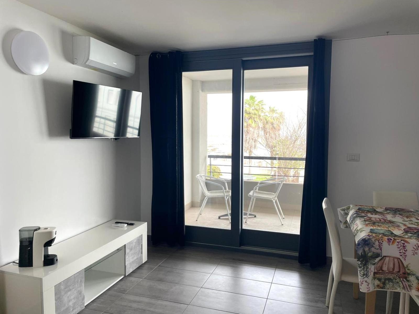 Casa Vacanza Acquamarina Porto Torres Bagian luar foto
